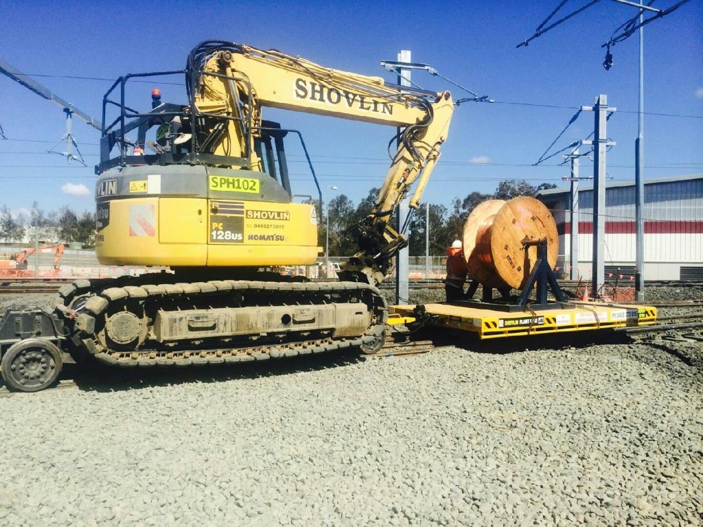 128 TRAILER & CABLE SIDE VIEW