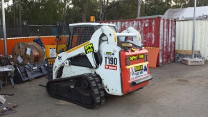 bobcat T190 rear view 2
