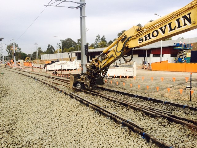 128 hi rail and brush