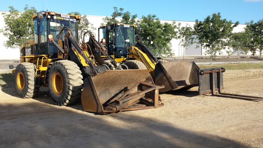 930 and IT28 loaders